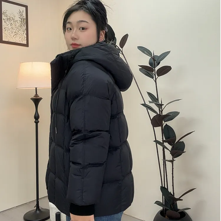 大码羽绒服女胖mm200-300斤90白鸭绒高品质短款冬保暖显瘦潮牌