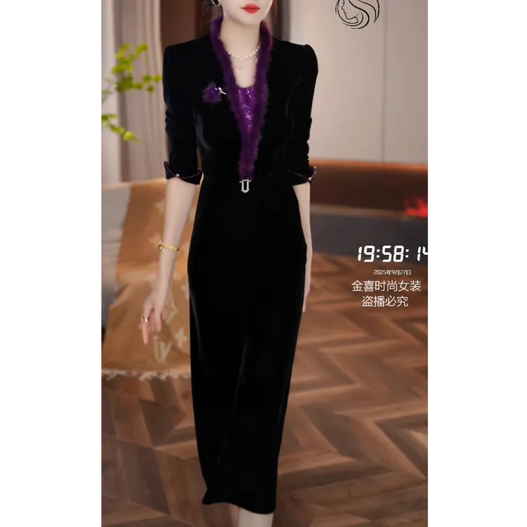 金喜【紫绒花】2025秋季新款收腰显瘦洋气减龄轻奢女人味黑色连衣裙