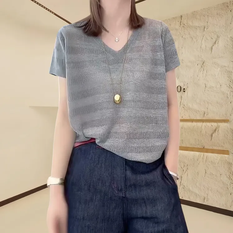 洋气条纹V领针织短袖2025夏季薄款透气女士气质上衣独特漂亮小衫