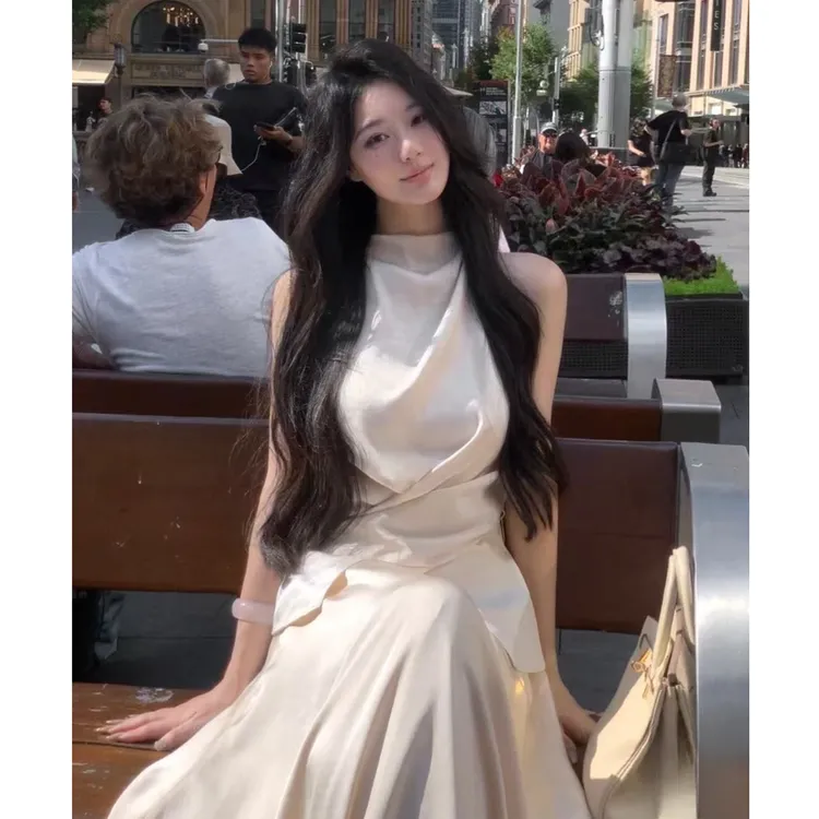 韩式气质女神2025春季新款小众设计不规则设计上衣搭高腰显瘦裤子