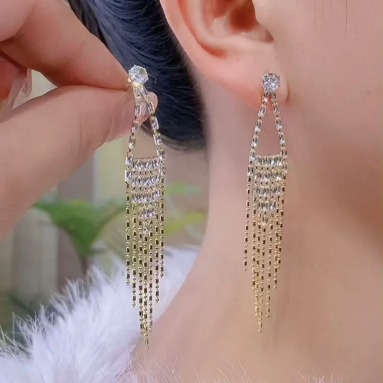 铜合金锆石耳饰 （121）气质淑女耳饰精致时尚百搭设计耳环