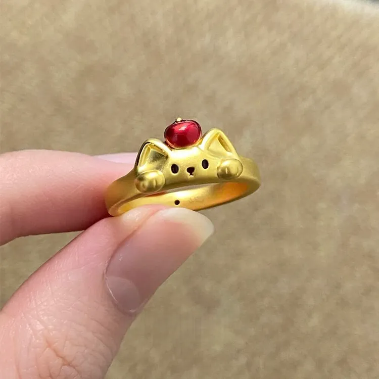 铜合金戒指 红苹果猫咪金色戒指女时尚小众设计感可爱趣味食指戒