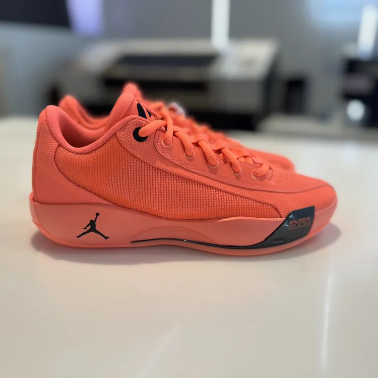 双旦礼NIKE耐克男鞋JORDAN LUKA .77 PF乔丹篮球鞋HF0819-800