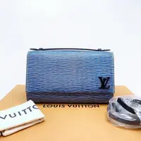 99新 LouisVuitton/路易威登 vv/Clery水波纹/单肩包/C217515112