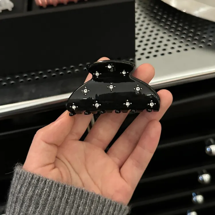 元气满满韩系满天星水钻抓夹后脑勺半扎发鲨鱼夹发量少ins发饰