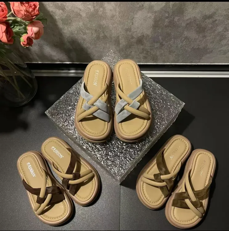 Y新款厚底增高豹纹国风凉拖鞋女2025爆款时尚百搭外穿防滑一字拖