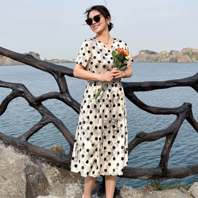 真丝桑蚕丝连衣裙夏季中老年妈妈短袖裙子中长款女士碎花收腰丝绸