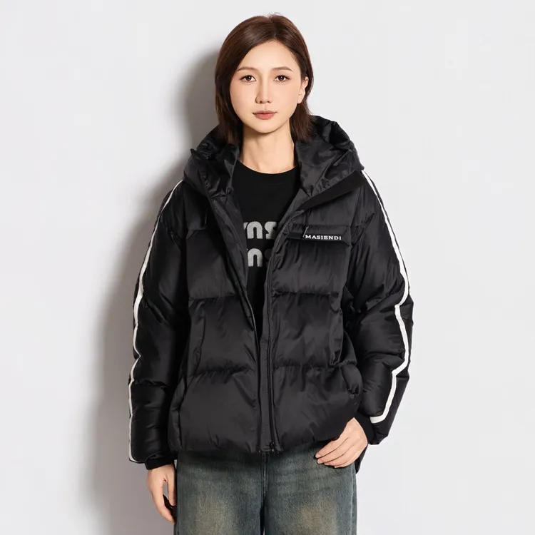 玛丝恩迪冬季新款拼接女连帽运动街头风女装羽绒服430159