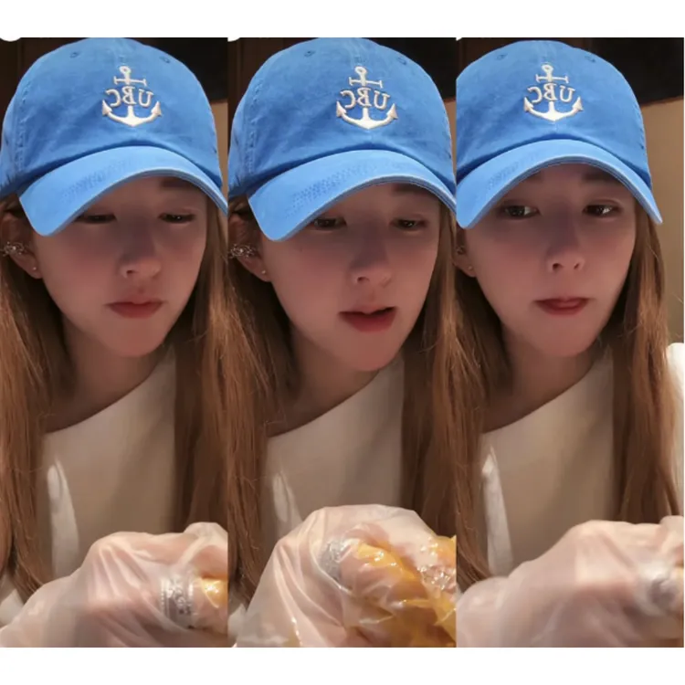 露丝同款男女通用弯檐克莱因蓝显脸小棒球帽休闲百搭帽子鸭舌帽