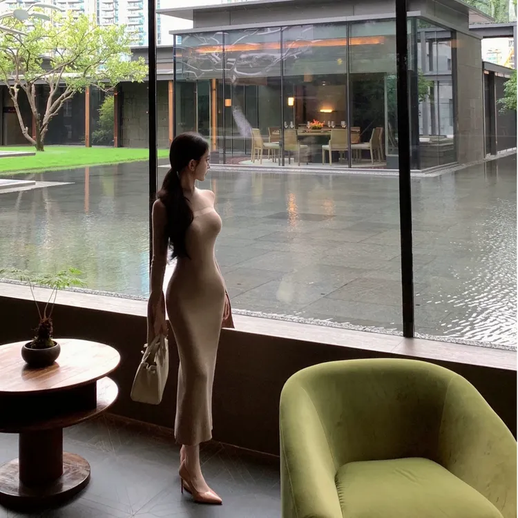法式复古半高领透视网纱拼接开叉喇叭袖针织长裙女性感掐腰打底裙