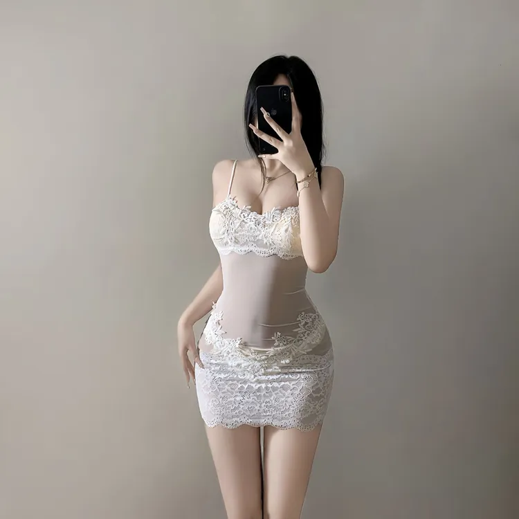 【蜜桃】新品女蕾丝花边吊带连衣裙透视穿搭性感睡裙裙子度假风长裙