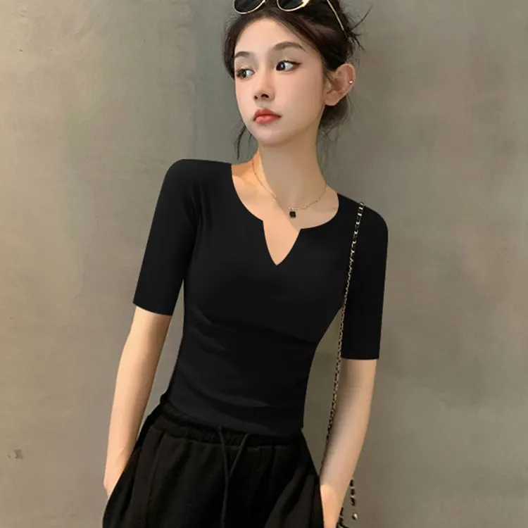 2025新款莫代尔夏季黑色v领中袖T恤女五分袖小众短款紧身内搭上衣