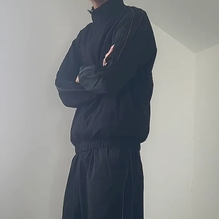 黑色经典百搭复古立领外套轻薄皮肤衣休闲防晒衣运动夹克情侣款