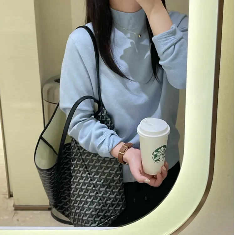 简约韩系无缝一体纯色针织打底衫百搭宽松长袖半高领内搭上衣2025