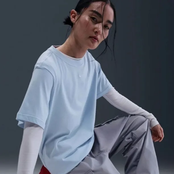 【劲浪体育】耐克（NIKE）女子S/S TEE休闲时尚T恤短袖FD4150-423