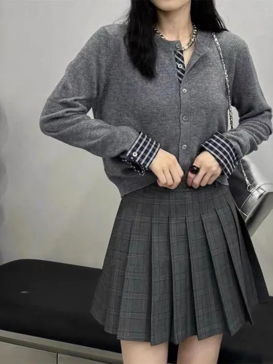 秋冬常规袖修身型灰色拼接时尚秋季圆领羊毛衫5409009