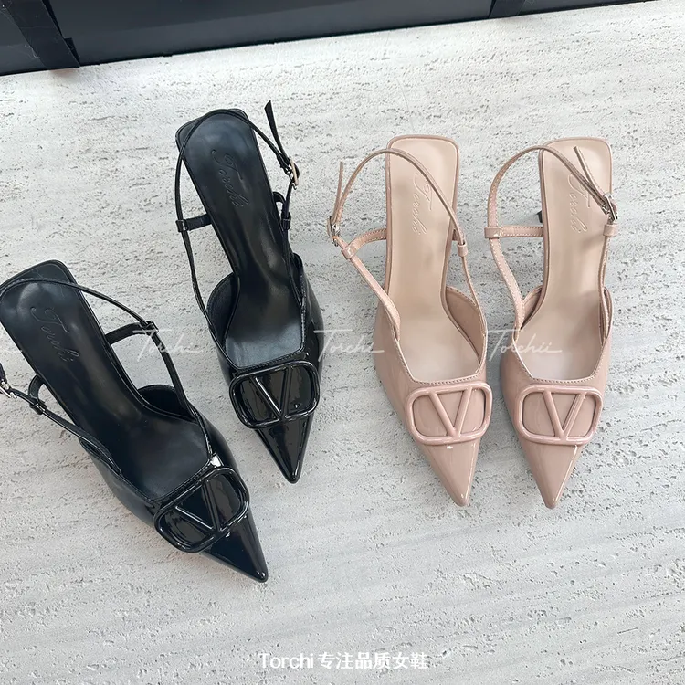 TORCHI  / 经典永恒 / 华家气质细跟女名媛温柔漆皮浅口高跟鞋