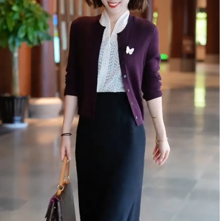 [工厂直销套装]早春新款v领蕾丝无袖背心简约小众针织外套T62+X72