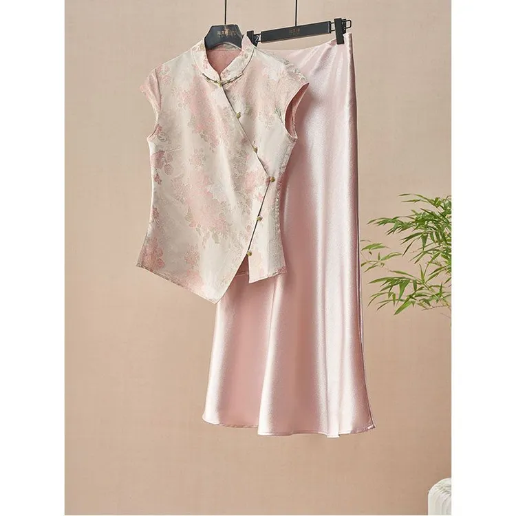 新中式穿搭一整套女2025夏季新款改良盘扣上衣配国风半身裙两件套