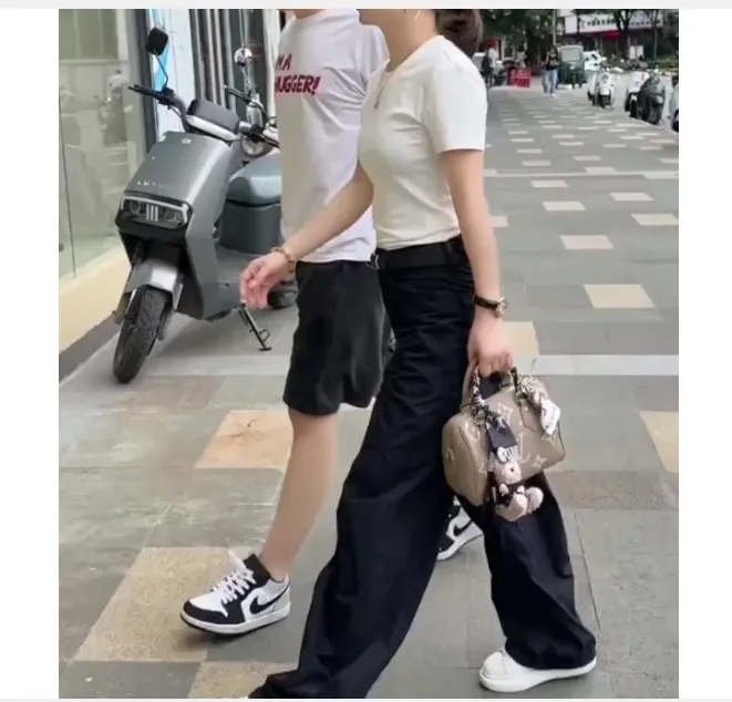 2025夏季时尚潮流百搭精品女装美2021