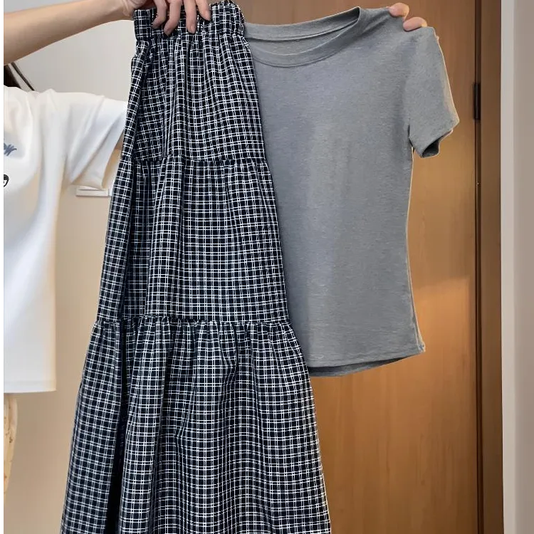 2025夏季新款慵懒风女装时尚显瘦套装正肩T恤撞色格子半裙两件套
