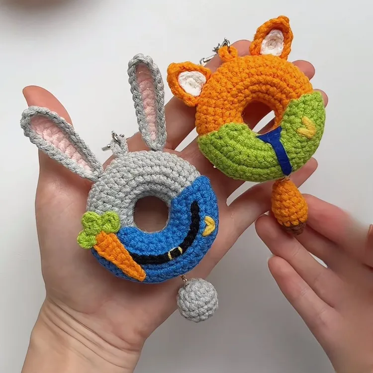 【吖比】疯狂动物朱迪甜甜圈diy手工材料包毛线钥匙扣驾车个人用品