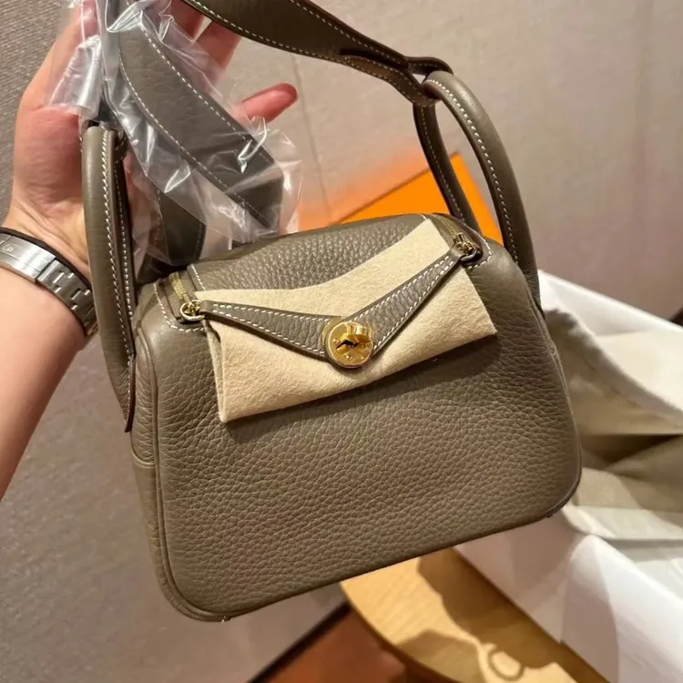 未使用 Hermes/爱马仕 小花Jerry 大象灰 金mini lindy TC皮 K刻