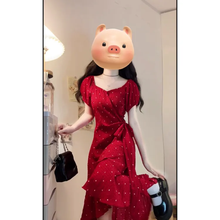 大码夏季新款红色波点不规则荷叶边设计感连衣裙洋气法式气质裙子