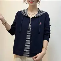 秋季新款时尚百搭连帽条纹卫衣女士休闲假两件减龄显瘦长袖上衣