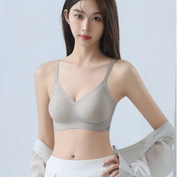 【粉底液聚拢显大2.5全固定】厚杯更聚拢舒适透气无痕内衣内衣女