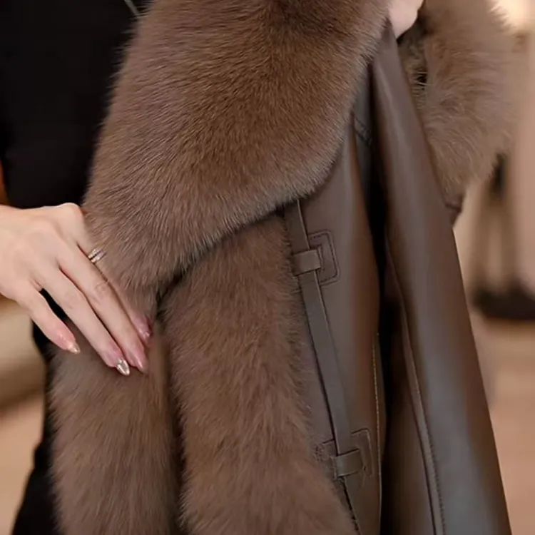 安然-2025新款洋气大毛领羽绒服W55Q41859