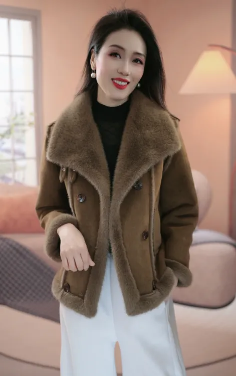 2025冬季新款时尚气质潮流毛毛一体短外套大衣