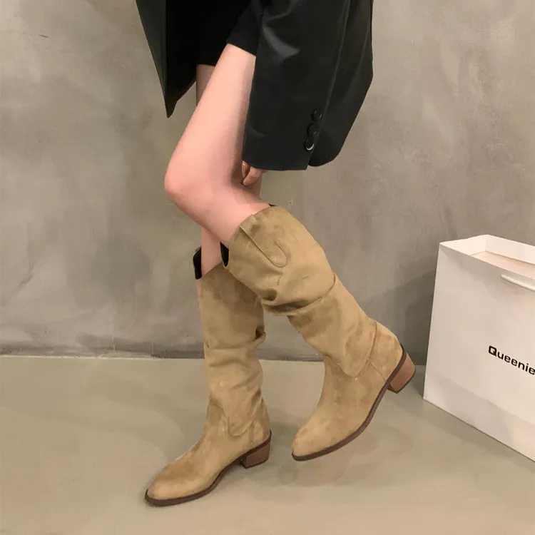 复古棕色V口堆堆靴中筒长靴女鞋2025秋冬季尖头西部牛仔长筒靴子