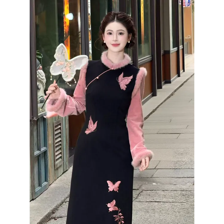 LiLi李李家【粉鸾星动】新中式蝴蝶绣花假两件黑撞粉旗袍裙XMZH9996