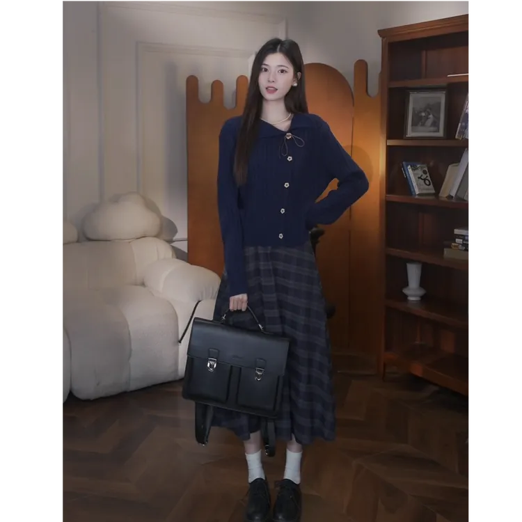 鹿向南【匿名奏曲】秋季学院风显白上衣格子半身裙俏皮感通勤套装