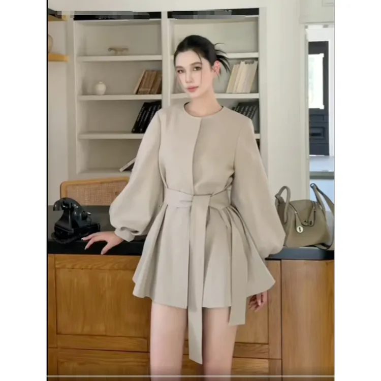 女装短款风衣外套女2025春秋气质显瘦灯笼袖小个子大衣爆款短外套