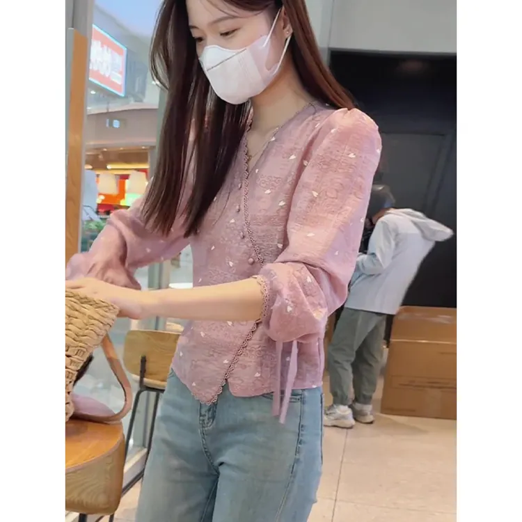 2025新款秋季衬衫高级感轻奢减龄洋气巨好看的小衫气质女士上衣