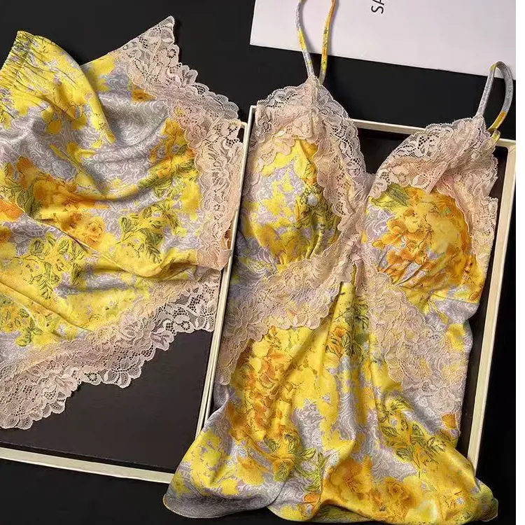 性感睡衣四季女款吊带短裤带胸垫蕾丝两件套2025新款纯欲时尚套装