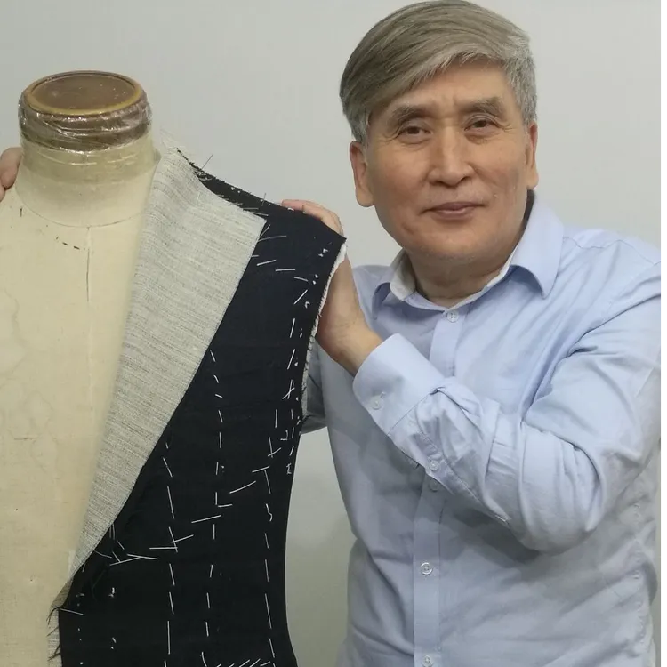 男西服量体裁衣，王氏三幅身平面裁剪经验技法