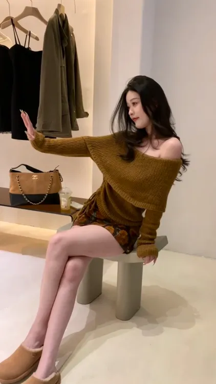 韩系一整套ootd穿搭咖色小香风一字肩针织毛衣配玫瑰印花短裙套装