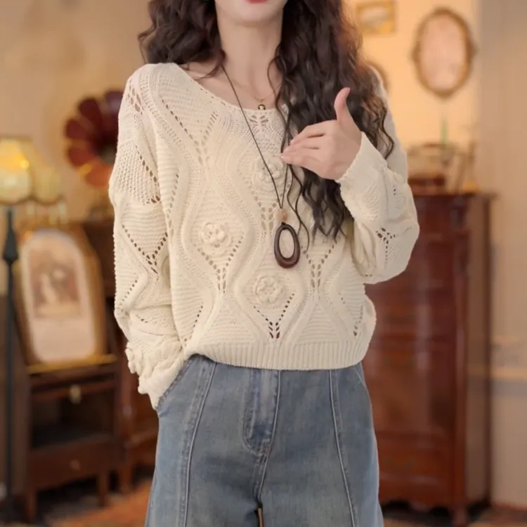 【奶油蔷薇】2025秋季新款港风复古镂空针织宽松毛衣上衣LK2505698