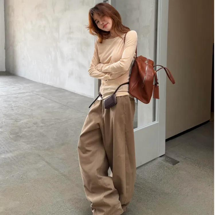 韩系气质休闲显瘦长袖t恤女秋季内搭打底衫修身基础设计感上衣