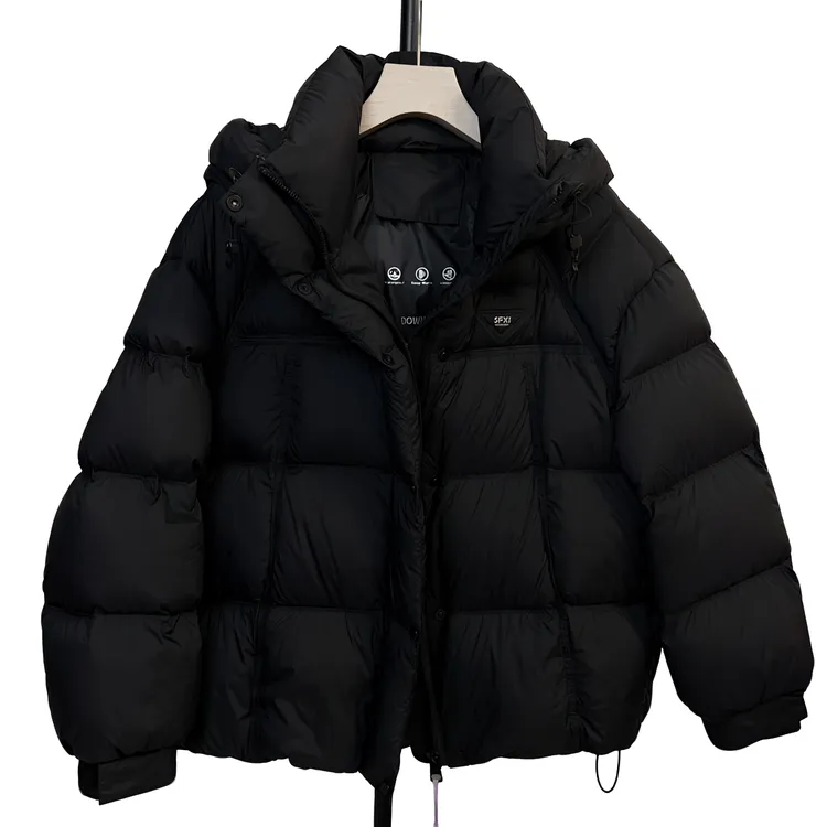 冬季常规连帽保暖纯色拉链简约大气羽绒服