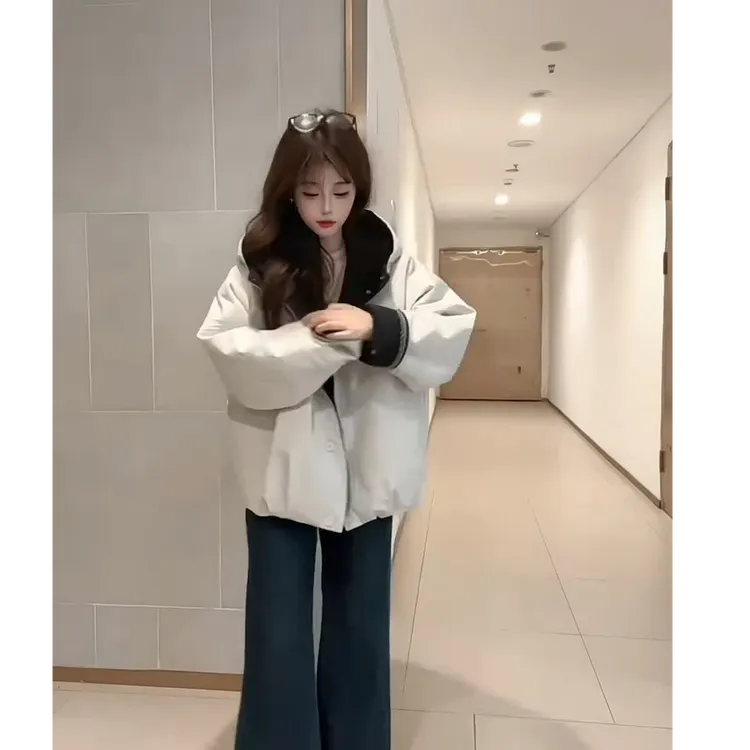 秋冬流行爆款穿搭2025新款韩版宽松减龄百搭撞色连帽棉夹克外套