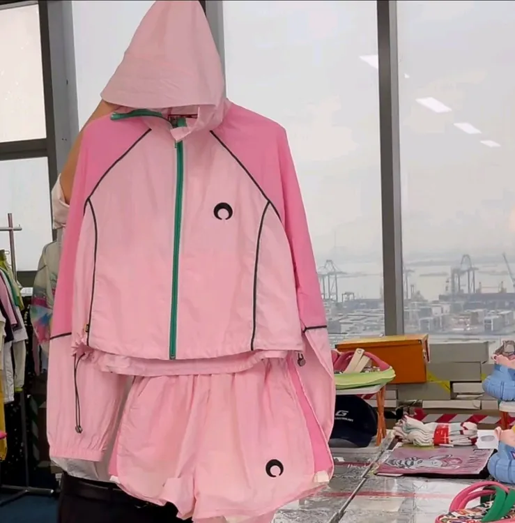 【UM女装】2025夏季新款宽松轻奢时尚防晒运动休闲套装潮流女