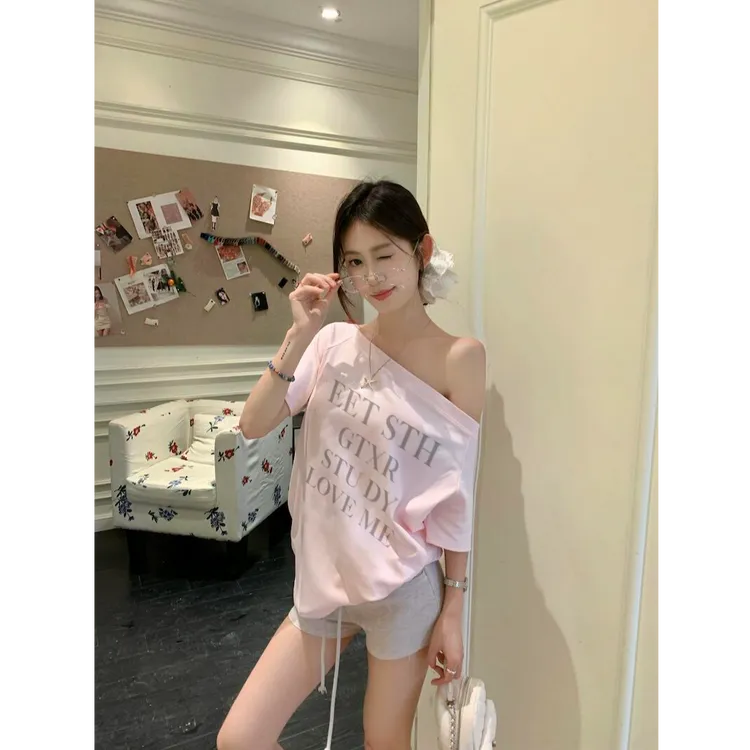 WRXS 韩系粉色斜肩字母印花短袖T恤女减龄百搭显瘦休闲一字肩上衣