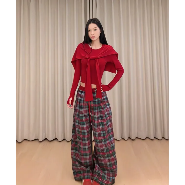 【圣诞氛围感】加绒长袖+红色披肩百搭长裤三件套