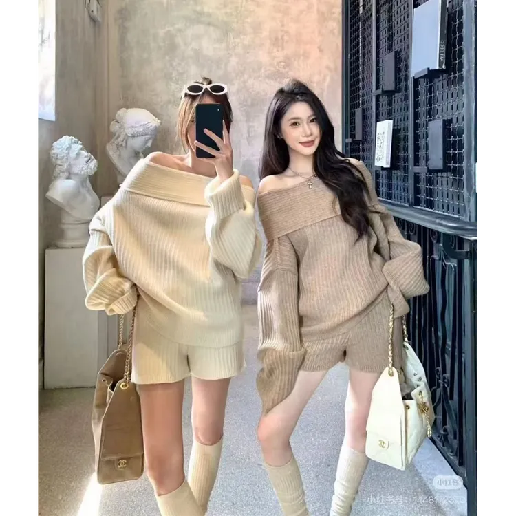 辣妹风气质显瘦洋气减龄秋冬一字肩毛衣+高腰短裤针织两件套装女