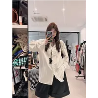 晶咕【奥法庄园】法式简约木耳边V领宽松长袖上衣