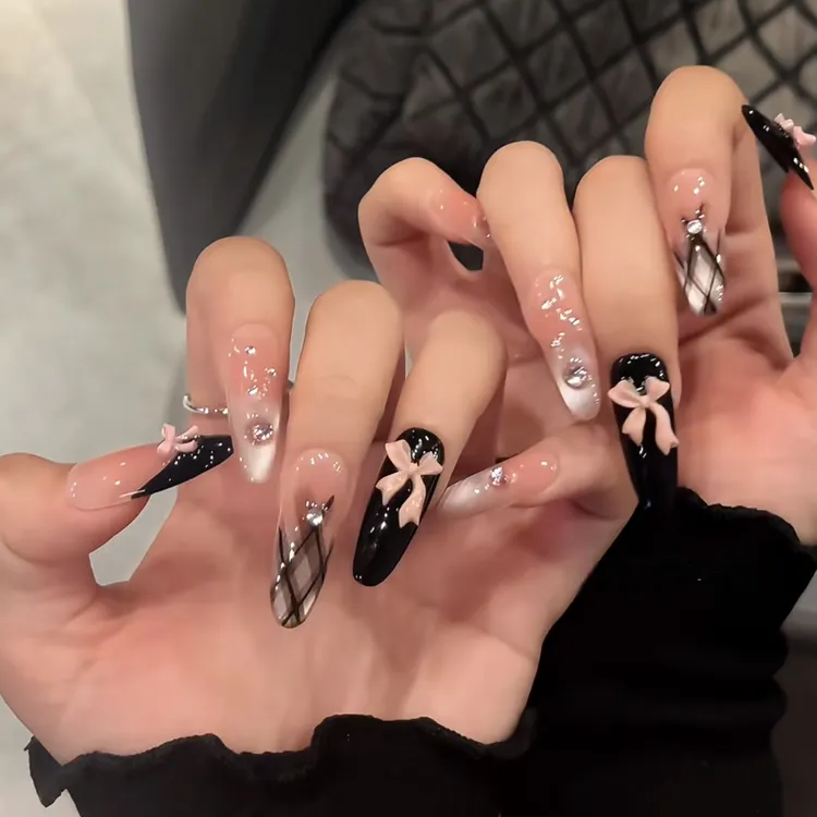 【公主菱格】黑色甜酷纯手工穿戴甲长款显白冰透猫眼美甲穿戴甲片